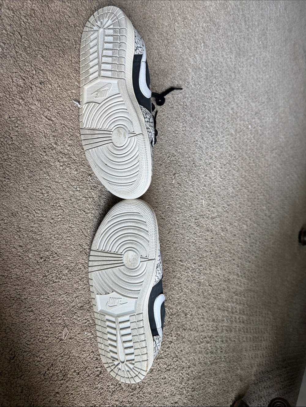 Jordan Women's Black & White Crackle Low Top Sneakers - Picture 4 of 6